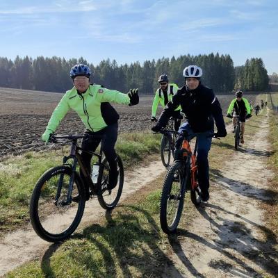 464223264 1097217235738107 1454463270376612881 N